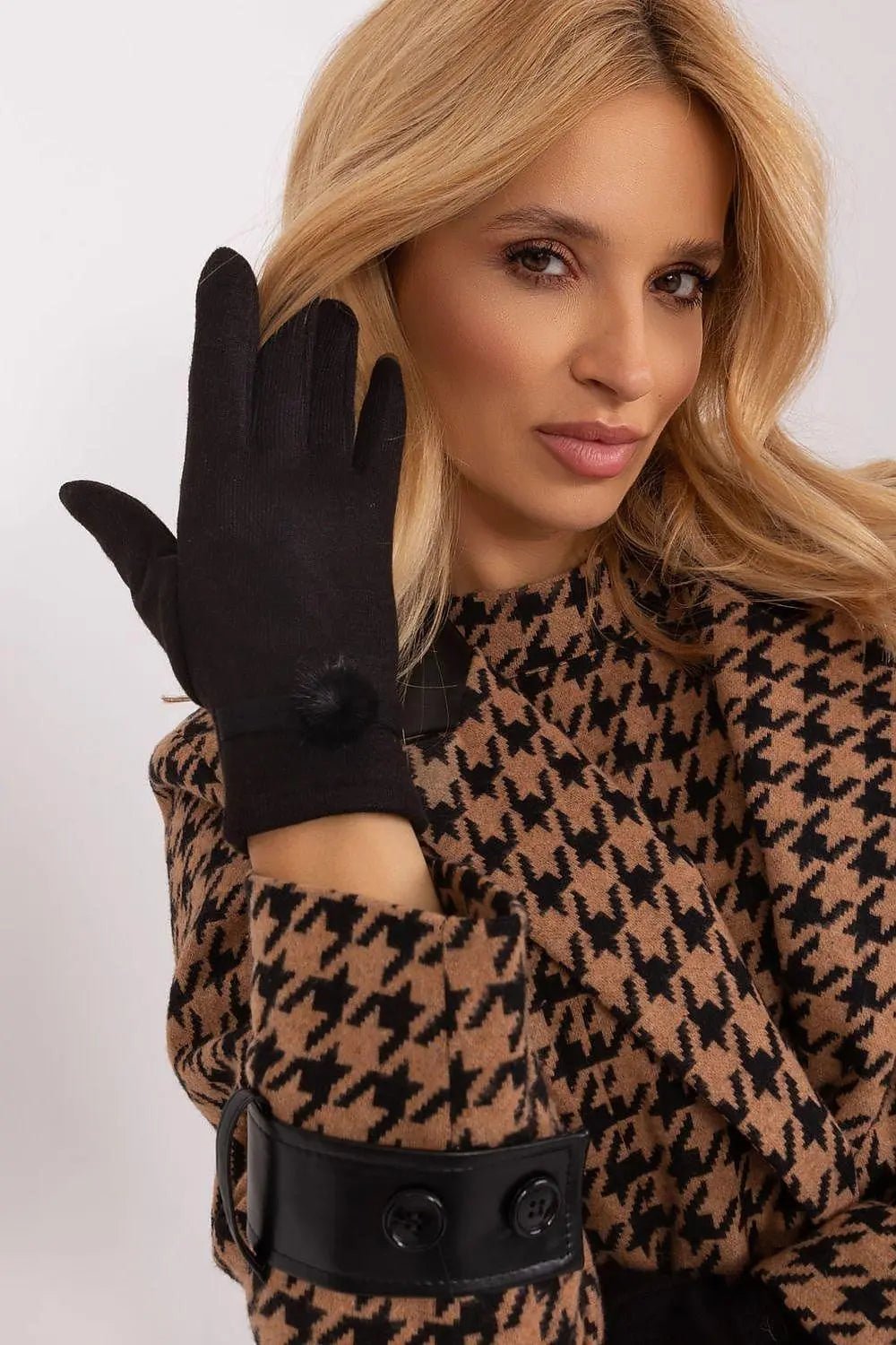 AT Gloves model 191104 - Honesty Sales