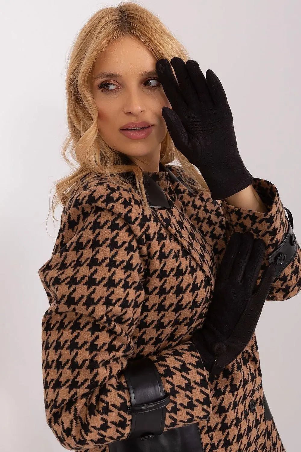 AT Gloves model 191345 - Honesty Sales