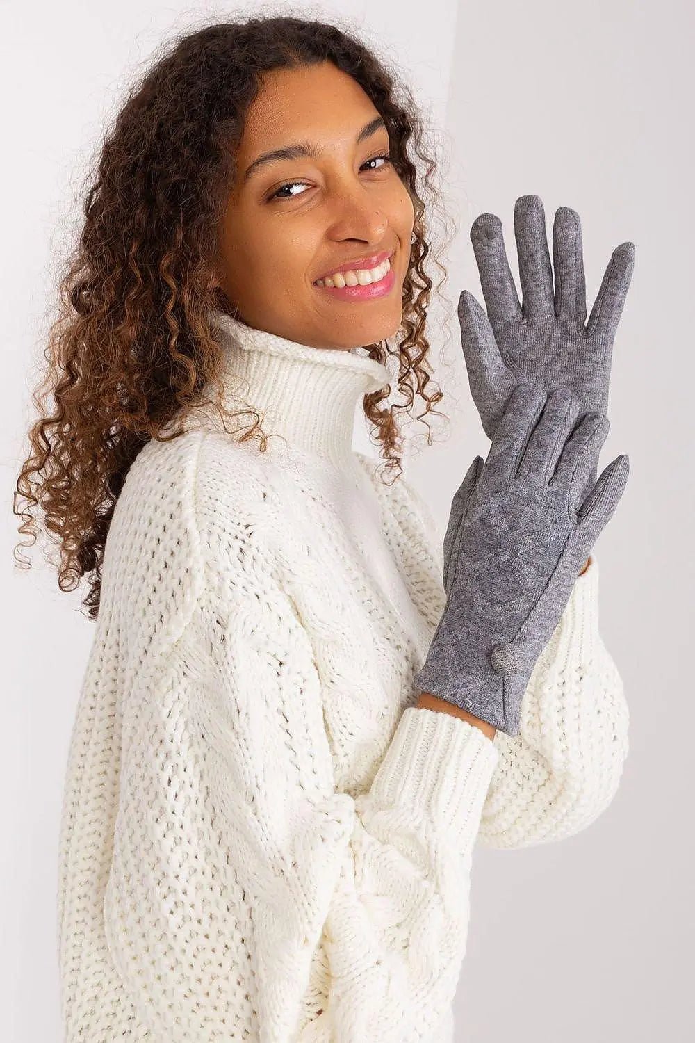 AT Gloves model 191345 - Honesty Sales