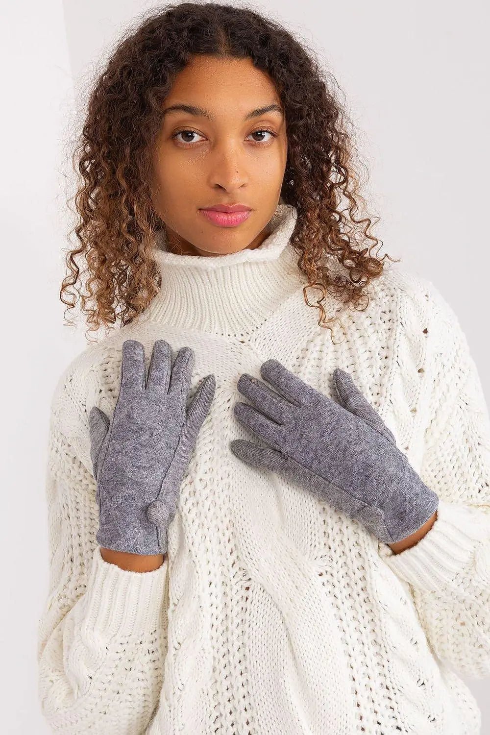 AT Gloves model 191345 - Honesty Sales
