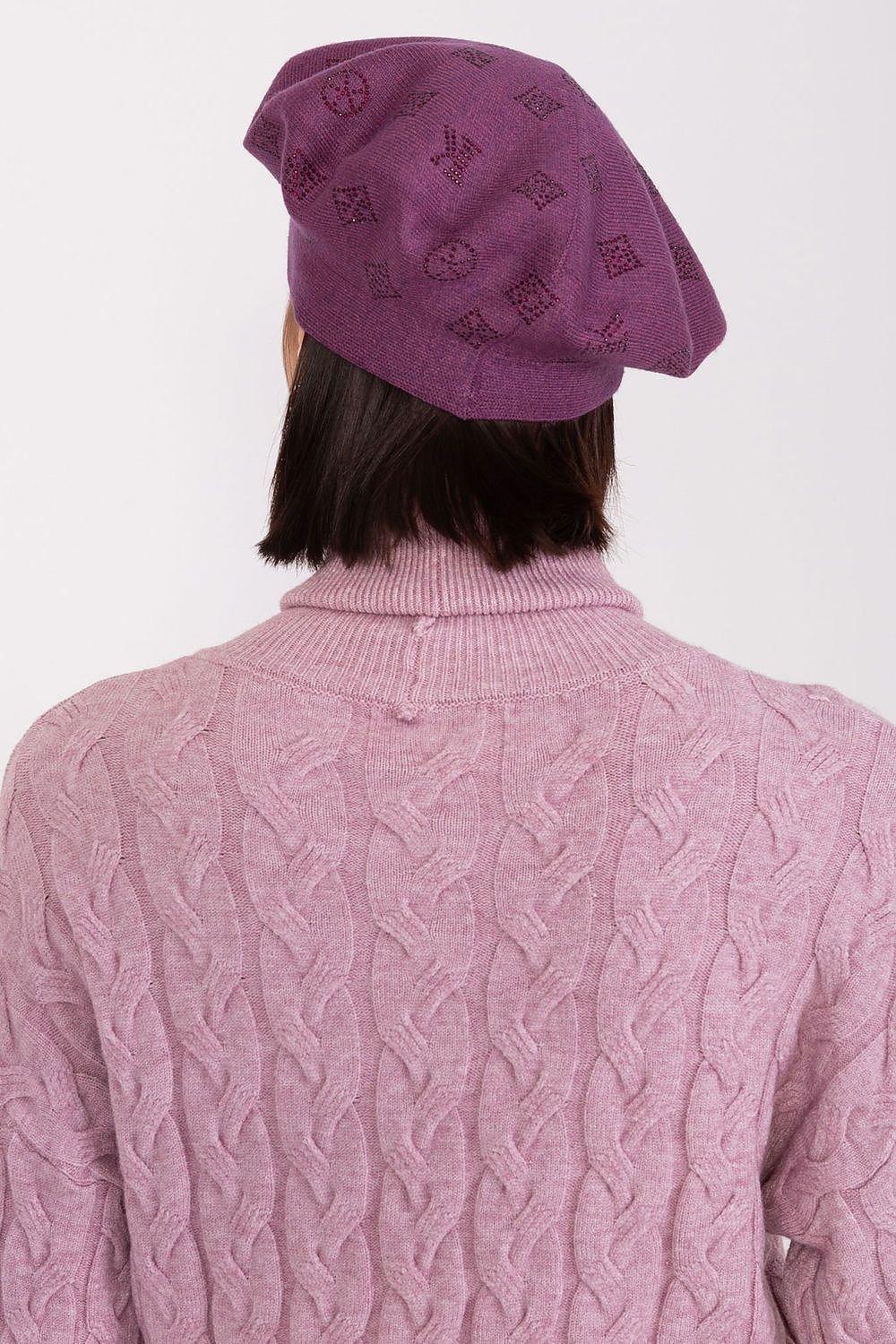 AT Knitted beret with interesting rhinestone application. - Honesty Sales