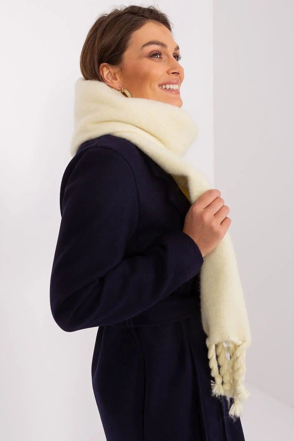 AT long, smooth-textured shawl - Honesty Sales