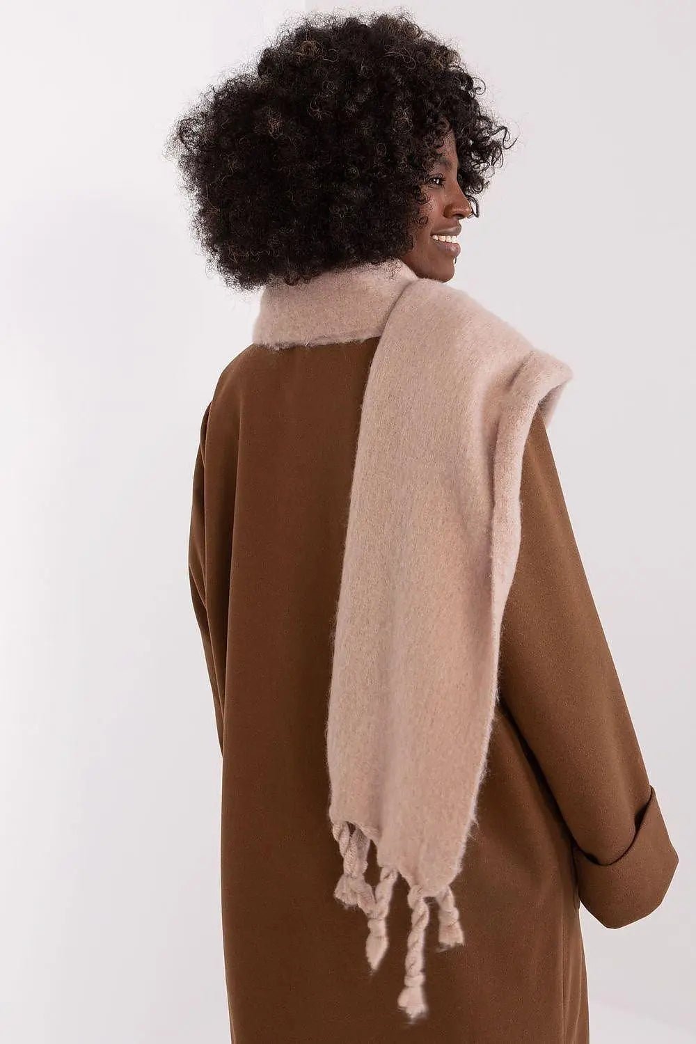 AT long, smooth-textured shawl - Honesty Sales