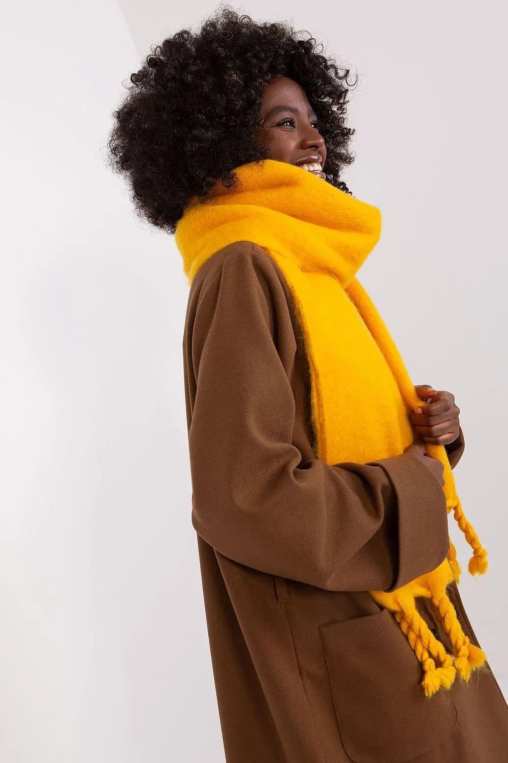AT long, smooth-textured shawl - Honesty Sales