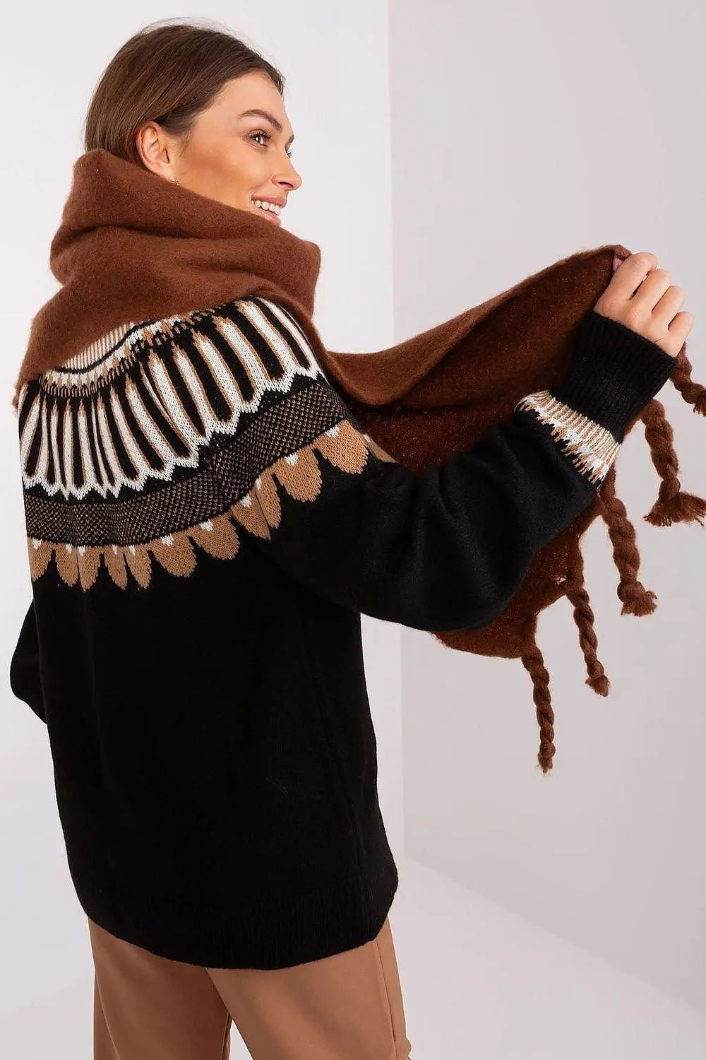 AT long, smooth-textured shawl - Honesty Sales
