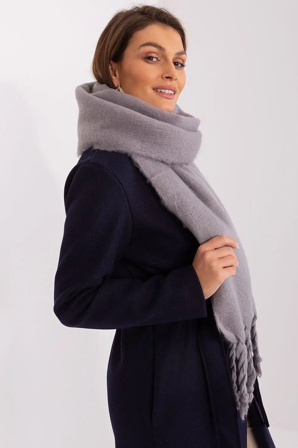 AT long, smooth-textured shawl - Honesty Sales