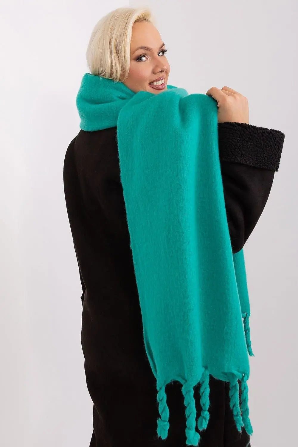 AT long, smooth-textured shawl - Honesty Sales