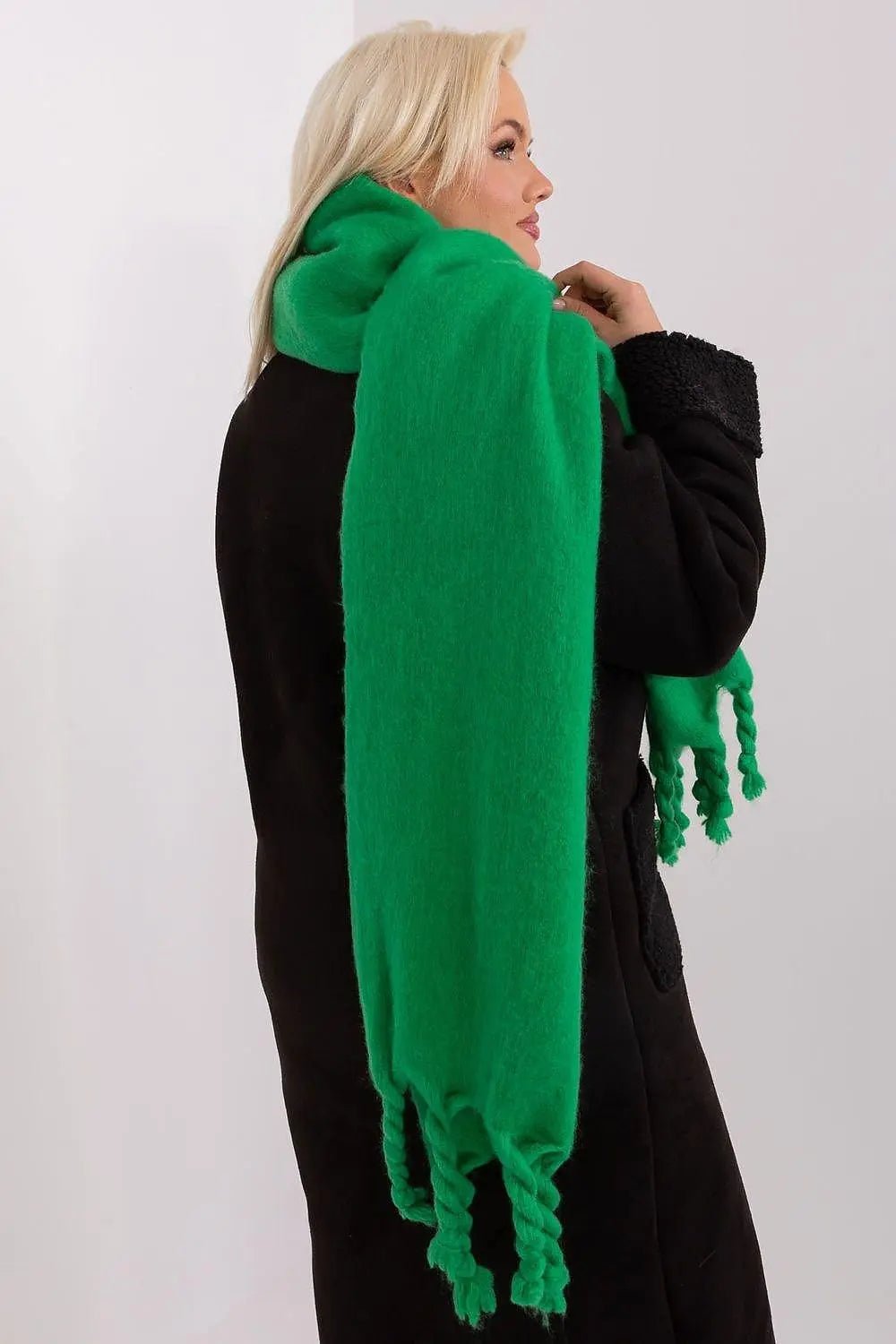 AT long, smooth-textured shawl - Honesty Sales