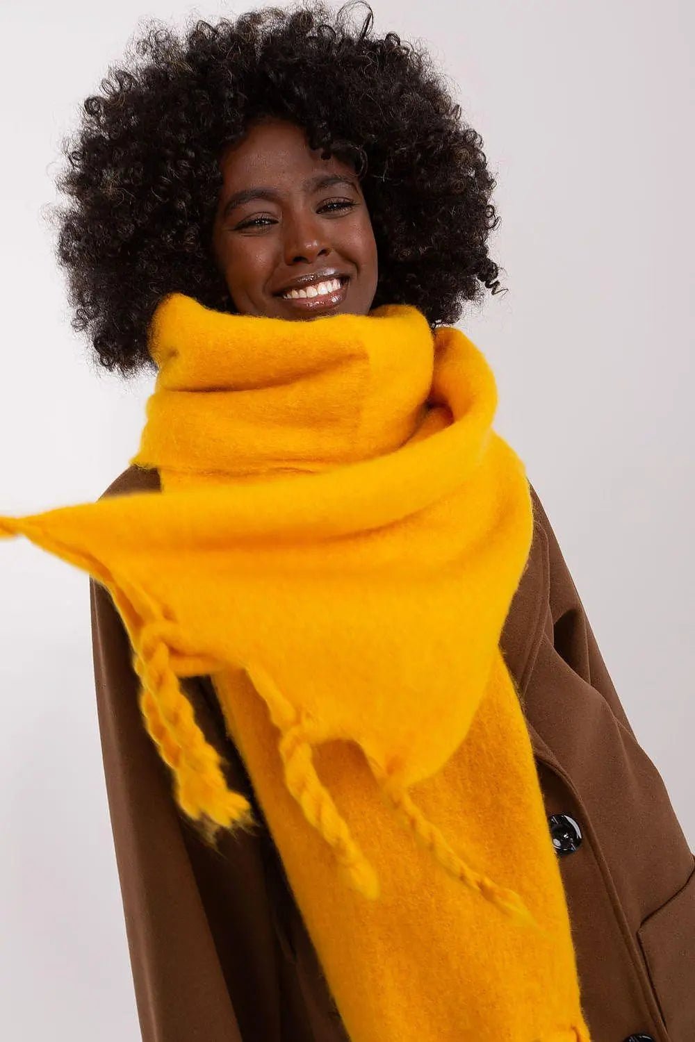 AT long, smooth-textured shawl - Honesty Sales