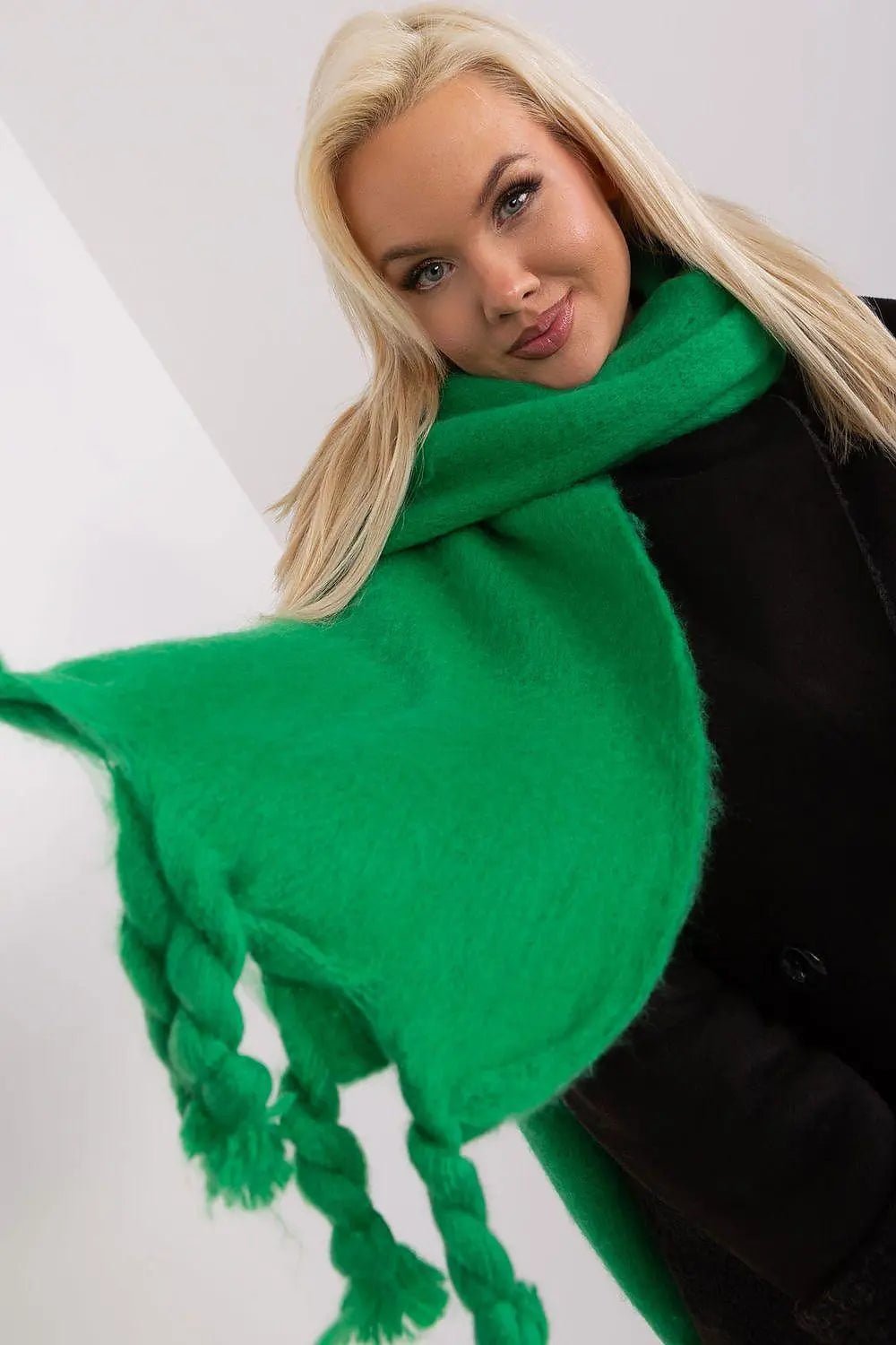 AT long, smooth-textured shawl - Honesty Sales