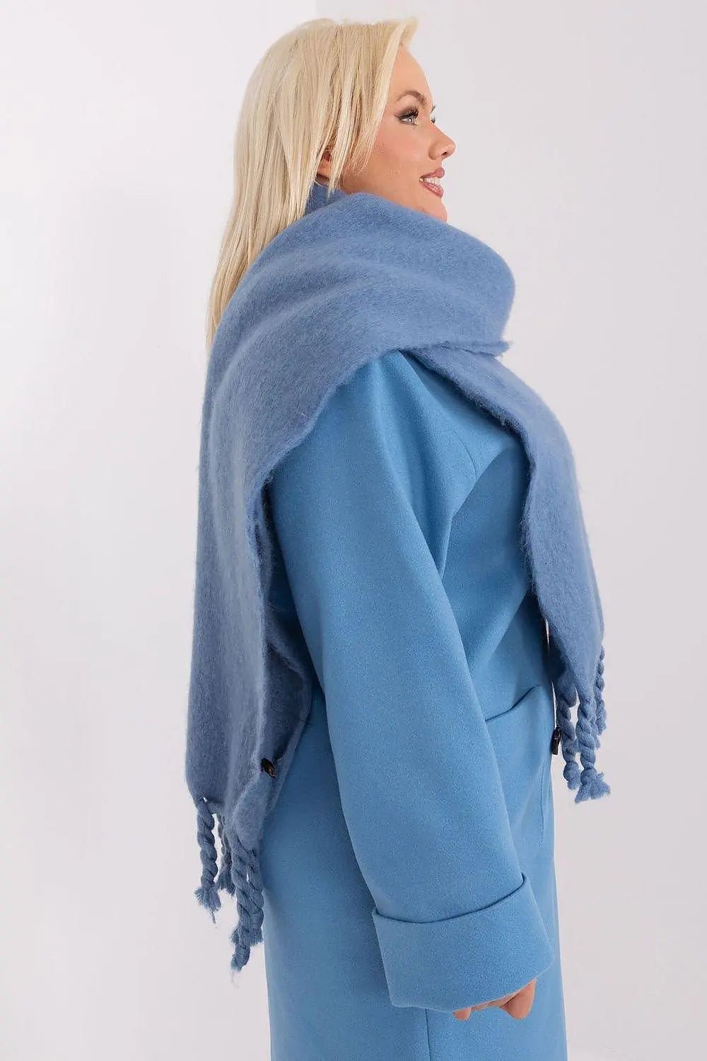 AT long, smooth-textured shawl - Honesty Sales
