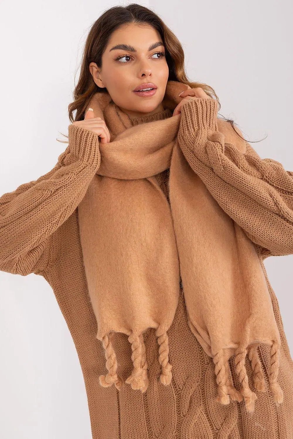 AT long, smooth-textured shawl - Honesty Sales