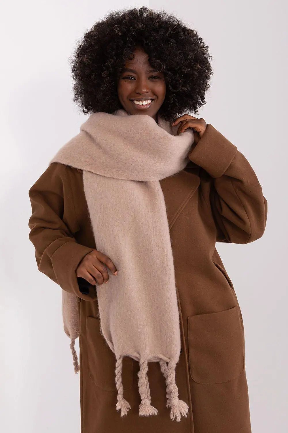 AT long, smooth-textured shawl - Honesty Sales