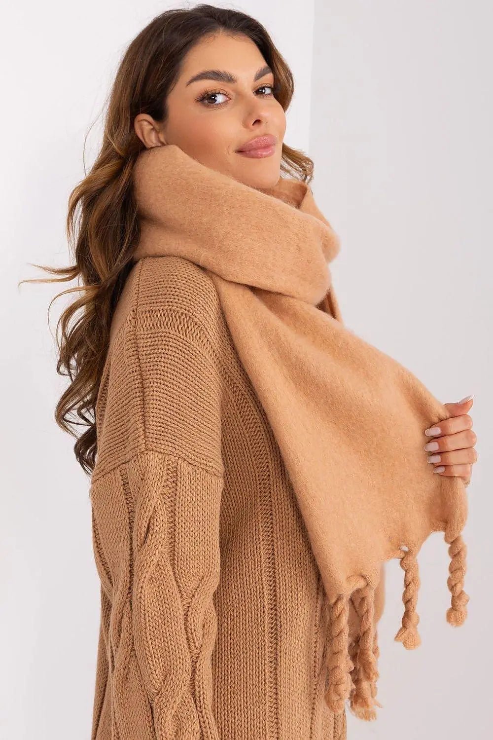 AT long, smooth-textured shawl - Honesty Sales