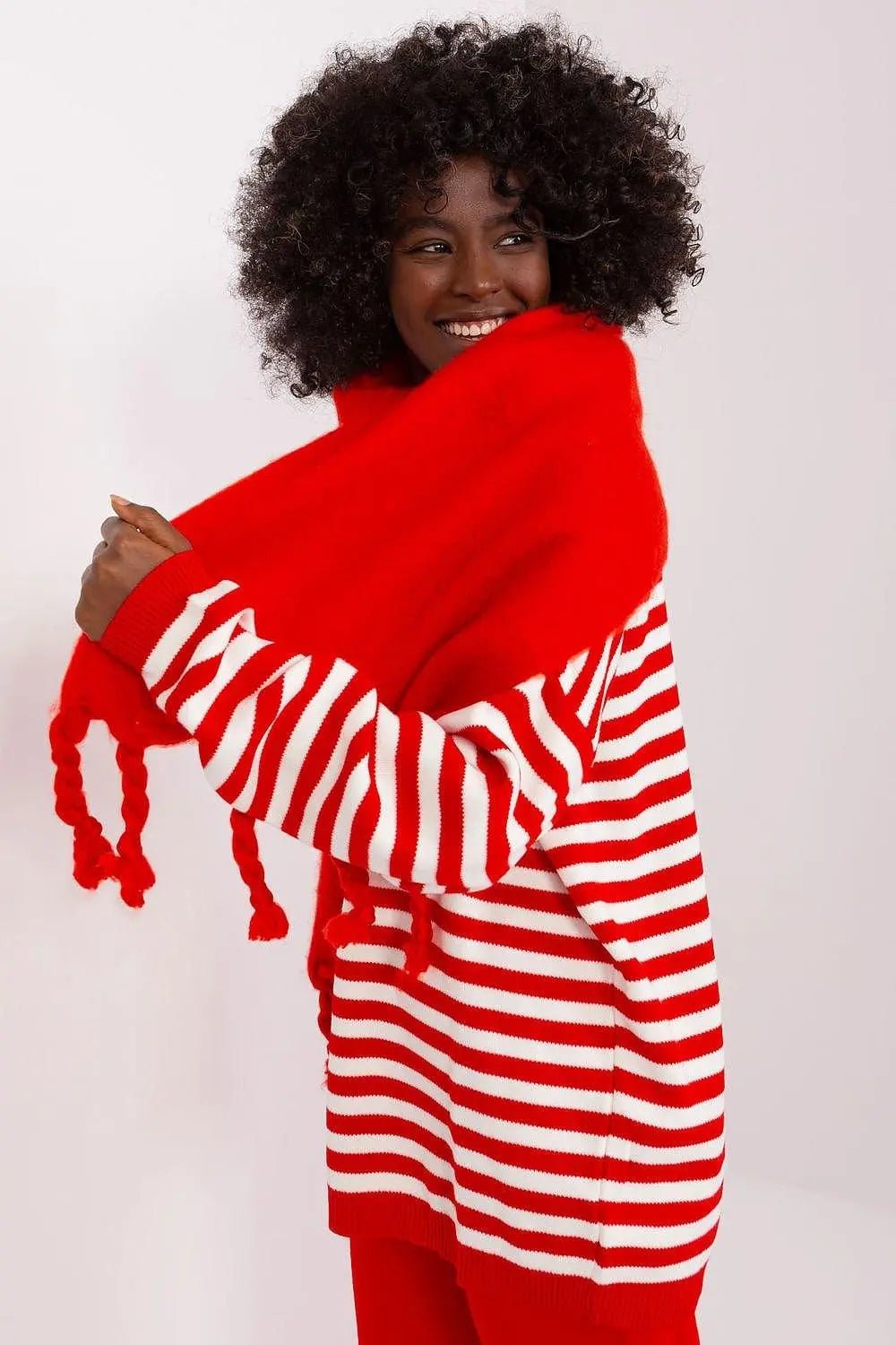 AT long, smooth-textured shawl - Honesty Sales