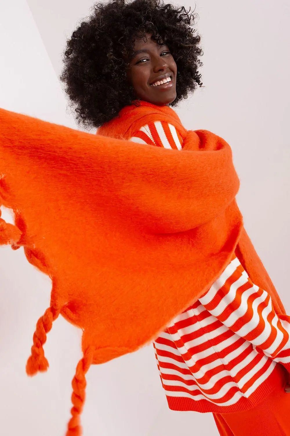 AT long, smooth-textured shawl - Honesty Sales