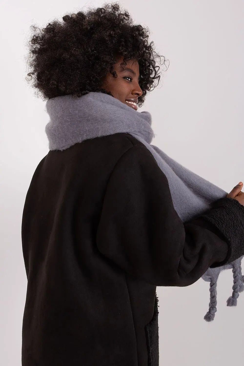 AT long, smooth-textured shawl - Honesty Sales