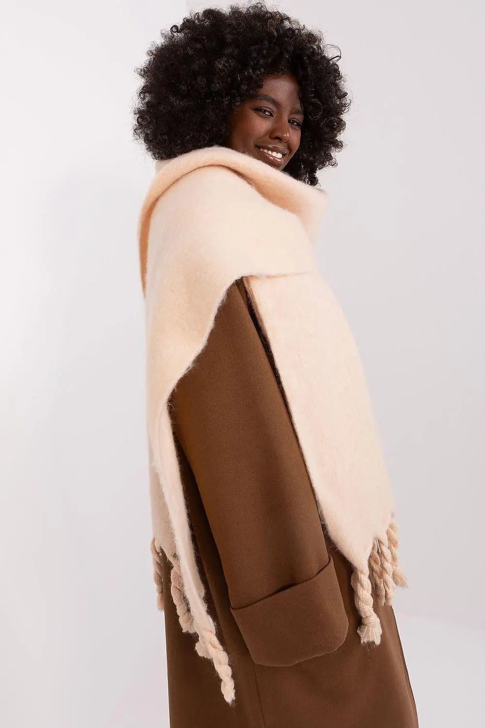 AT long, smooth-textured shawl - Honesty Sales