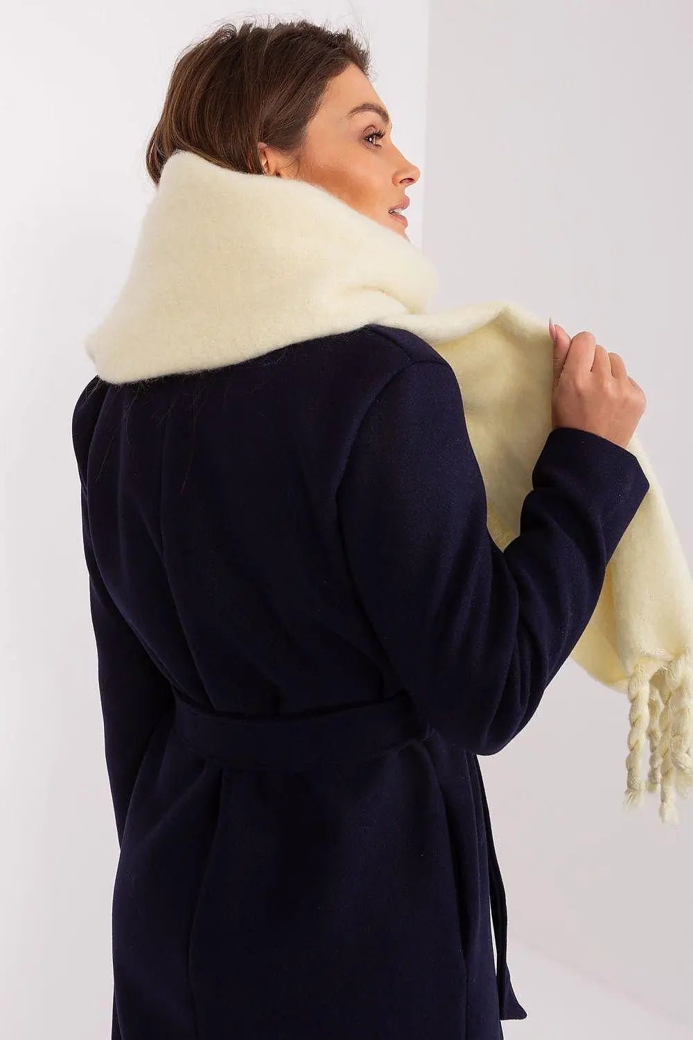 AT long, smooth-textured shawl - Honesty Sales