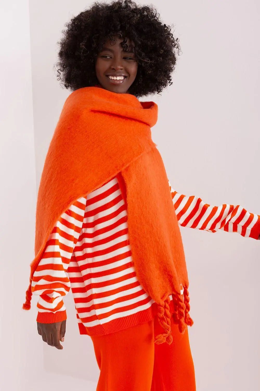AT long, smooth-textured shawl - Honesty Sales