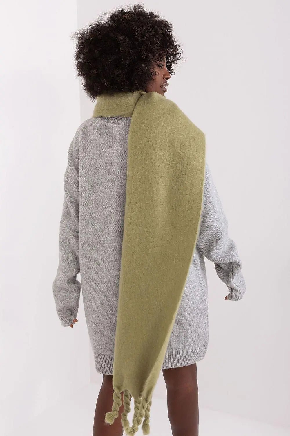 AT long, smooth-textured shawl - Honesty Sales