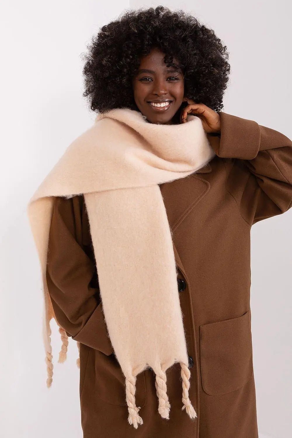 AT long, smooth-textured shawl - Honesty Sales