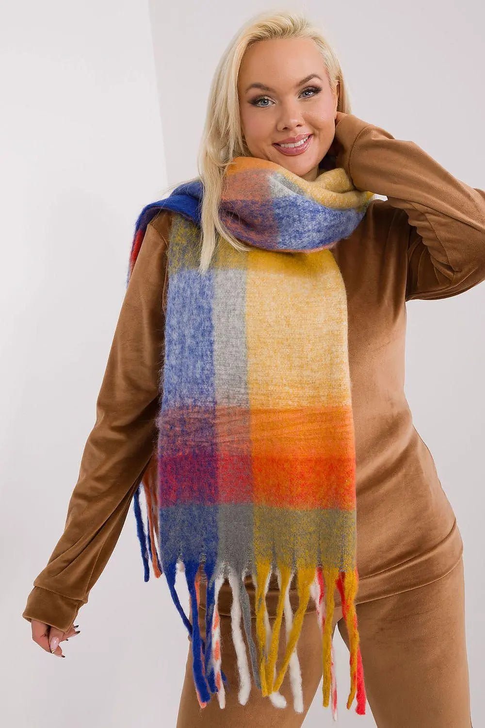 AT Shawl model 190542 - Honesty Sales