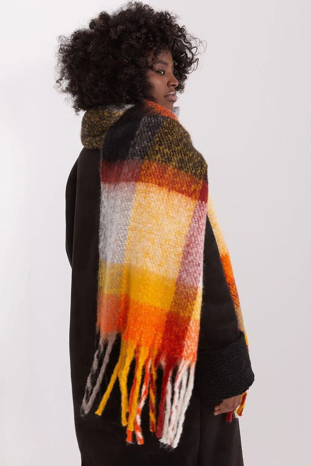 AT Shawl model 190542 - Honesty Sales