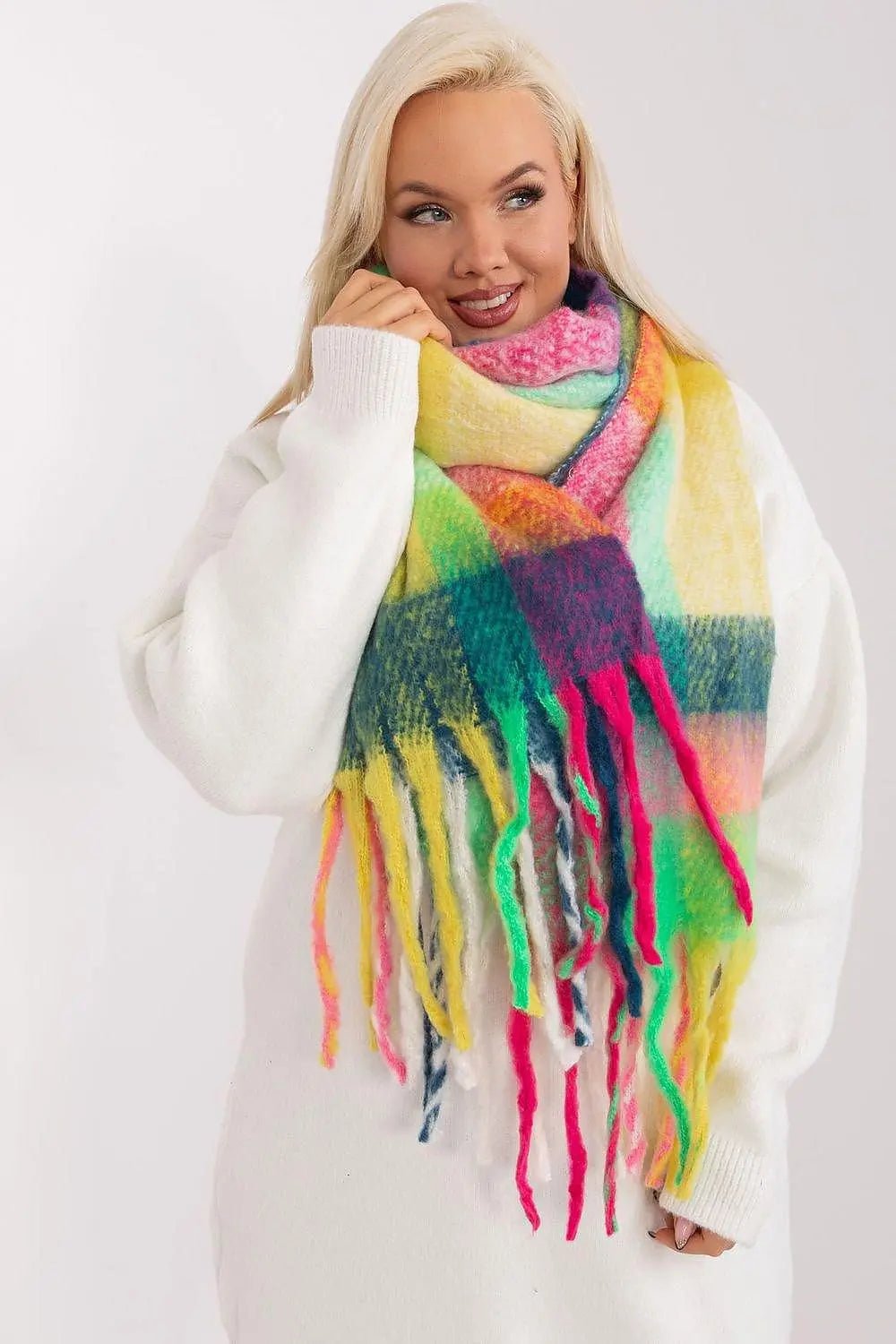 AT Shawl model 190542 - Honesty Sales