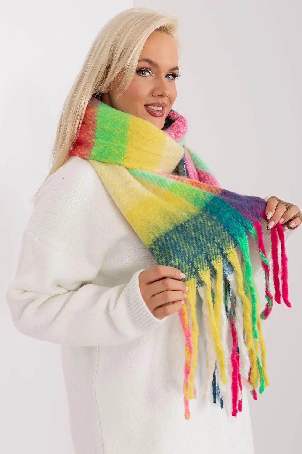 AT Shawl model 190542 - Honesty Sales