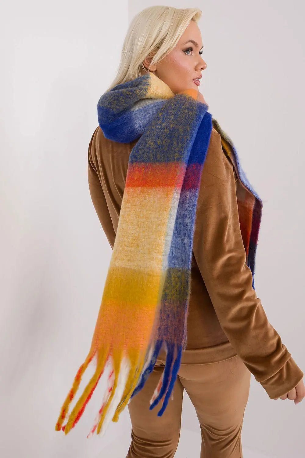 AT Shawl model 190542 - Honesty Sales
