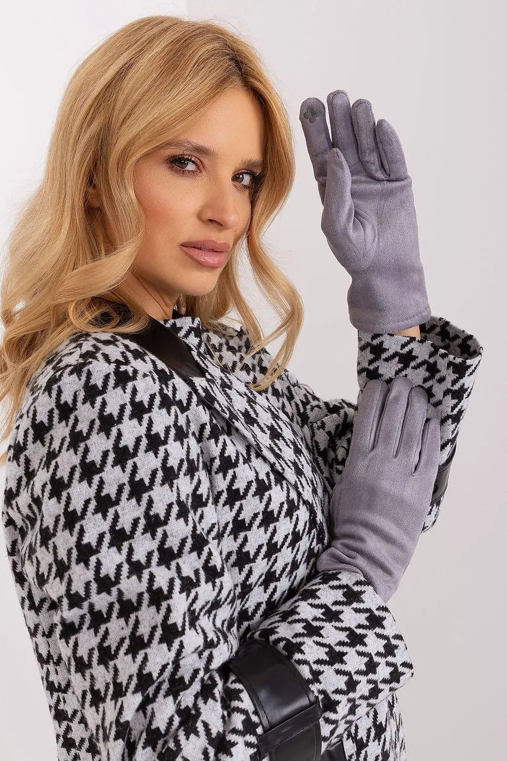 AT Sleek Insulated Gloves with Embroidered Touchscreen Access - Honesty Sales