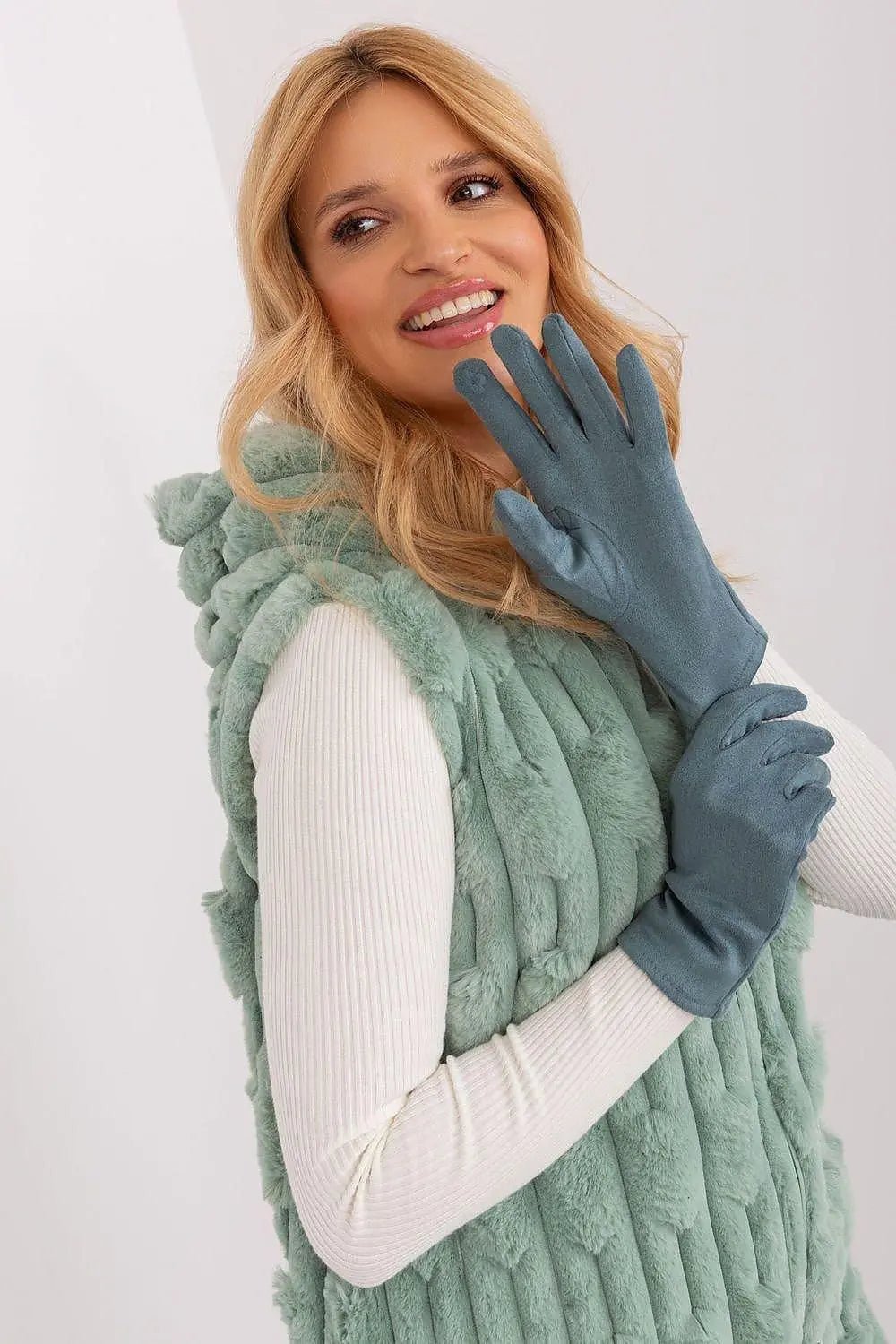 AT Sleek Insulated Gloves with Embroidered Touchscreen Access - Honesty Sales