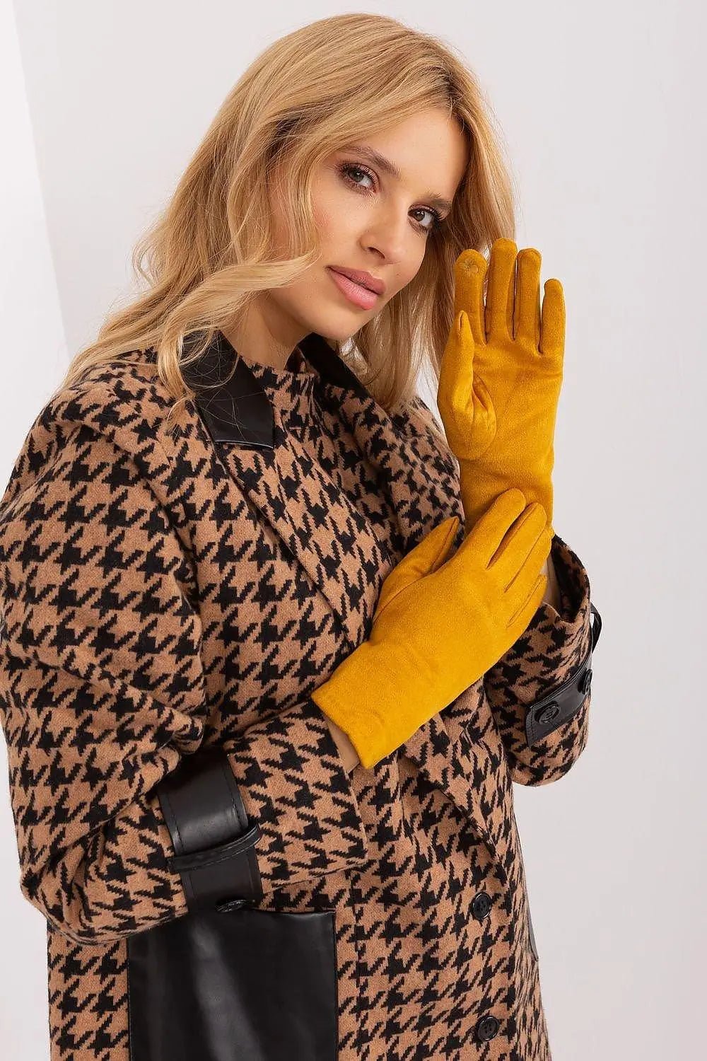 AT Sleek Insulated Gloves with Embroidered Touchscreen Access - Honesty Sales