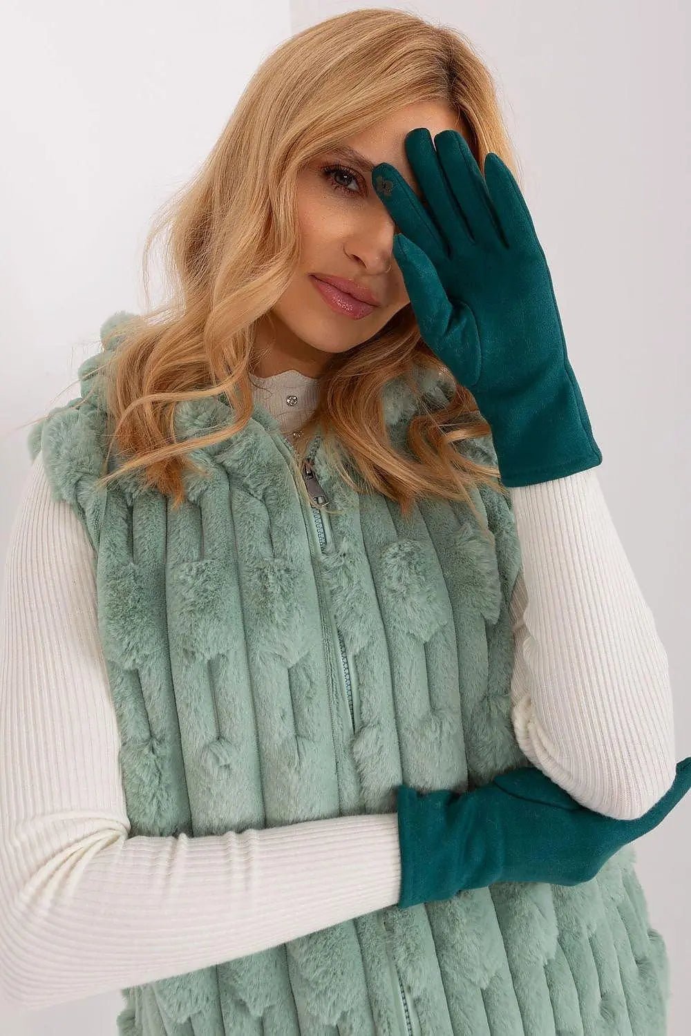 AT Sleek Insulated Gloves with Embroidered Touchscreen Access - Honesty Sales