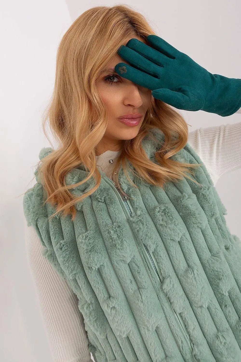 AT Sleek Insulated Gloves with Embroidered Touchscreen Access - Honesty Sales