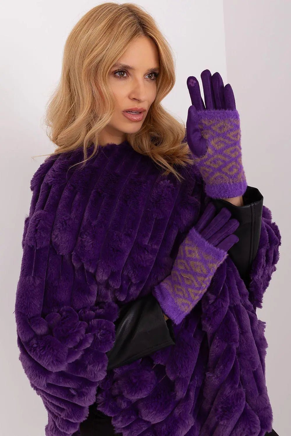 AT Women's Smooth Touchscreen Gloves with Removable Knit Lining - Honesty Sales