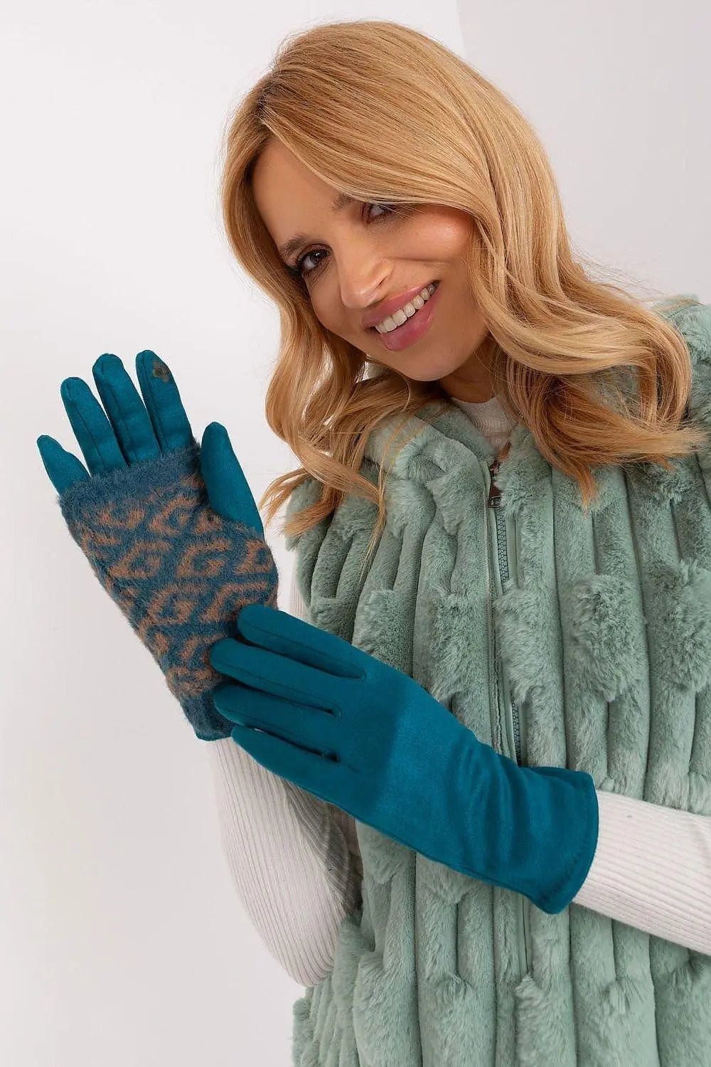 AT Women's Smooth Touchscreen Gloves with Removable Knit Lining - Honesty Sales