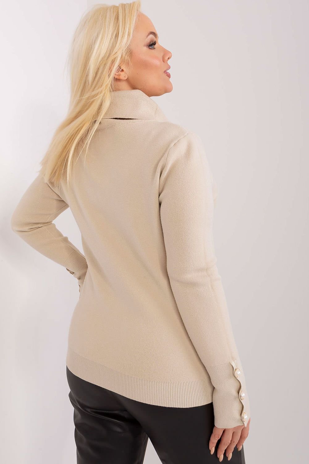 Factory Price lightweight and pleasant viscose turtleneck sweater - Honesty Sales