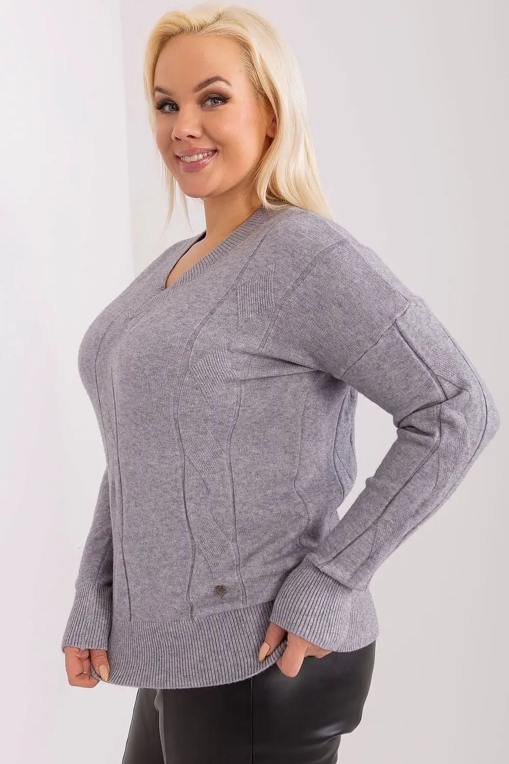 Factory Price soft and pleasant viscose womens sweater - Honesty Sales