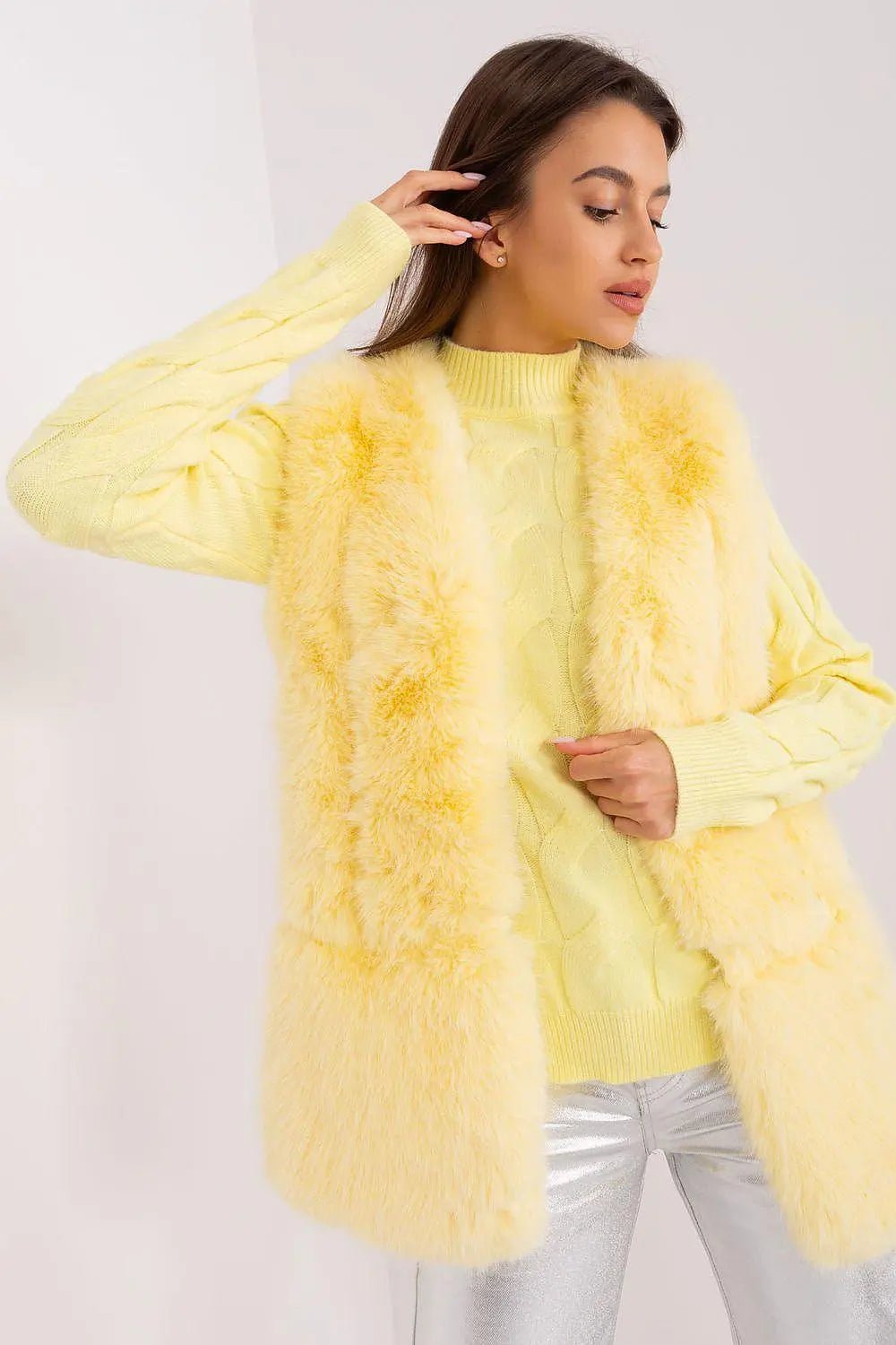 Gilet model AT fur vest - Honesty Sales