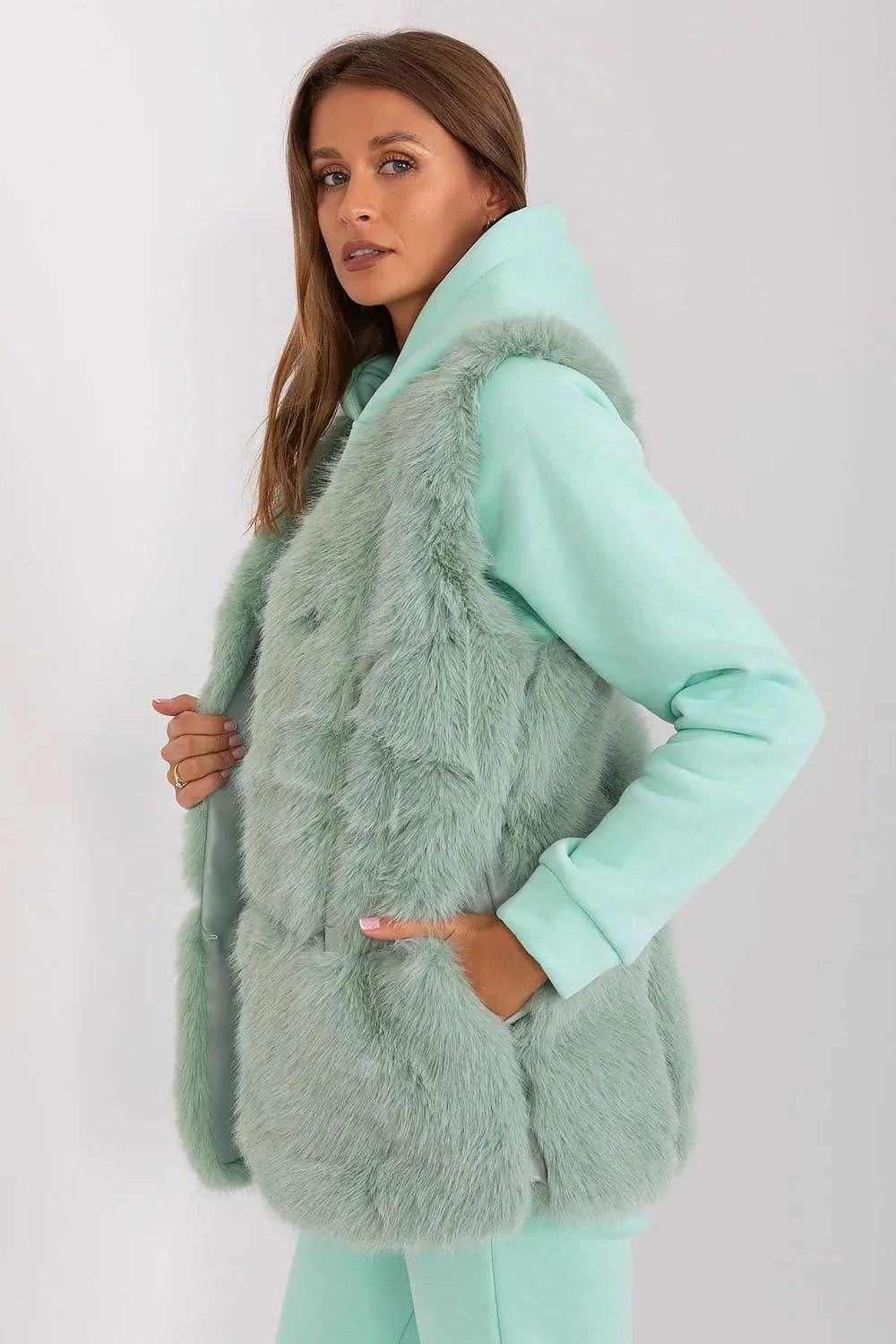 Gilet model AT fur vest - Honesty Sales