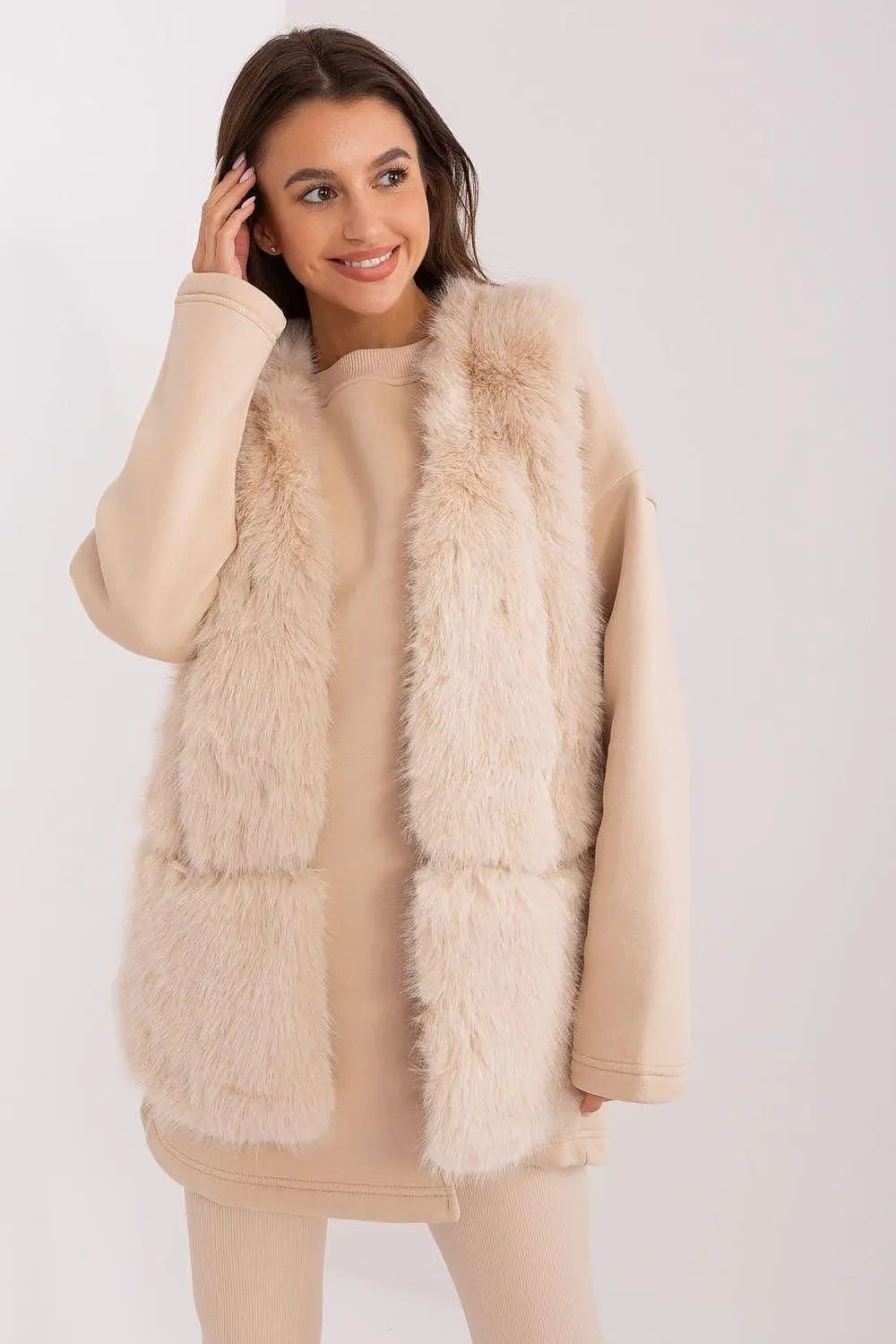 Gilet model AT fur vest - Honesty Sales