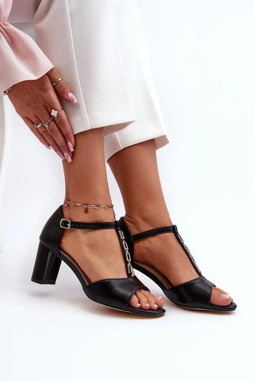 Heel sandals model 198199 Step in style - Honesty Sales