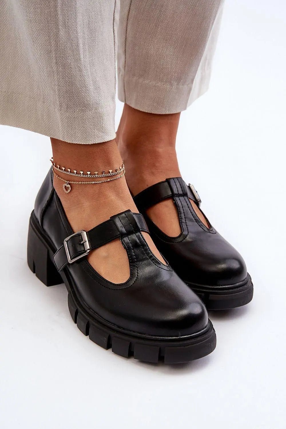 Heeled low shoes model 195399 Step in style - Honesty Sales