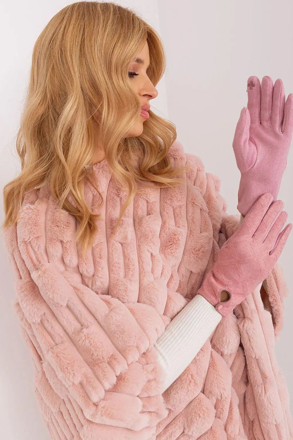 insulated fabric in a decorative geometric pattern gloves - Honesty Sales