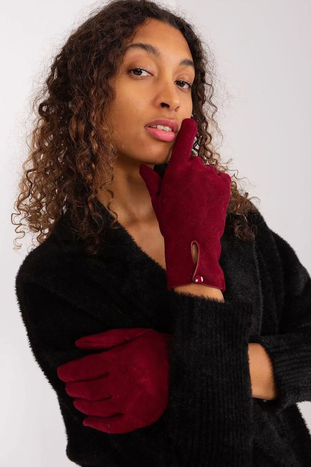 insulated fabric in a decorative geometric pattern gloves - Honesty Sales