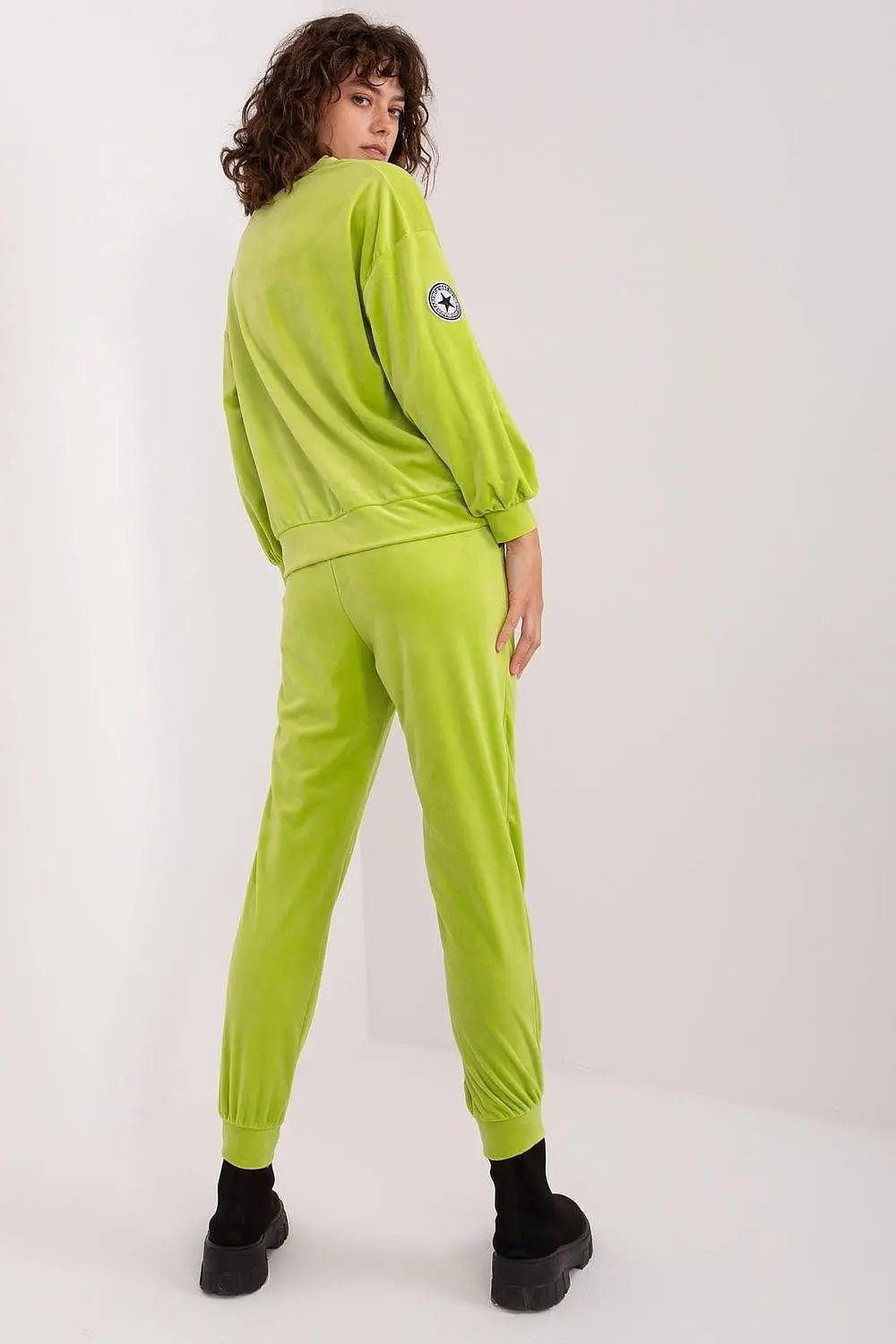 Italy Moda velour knit elegant and feminine sweatshirt - Honesty Sales