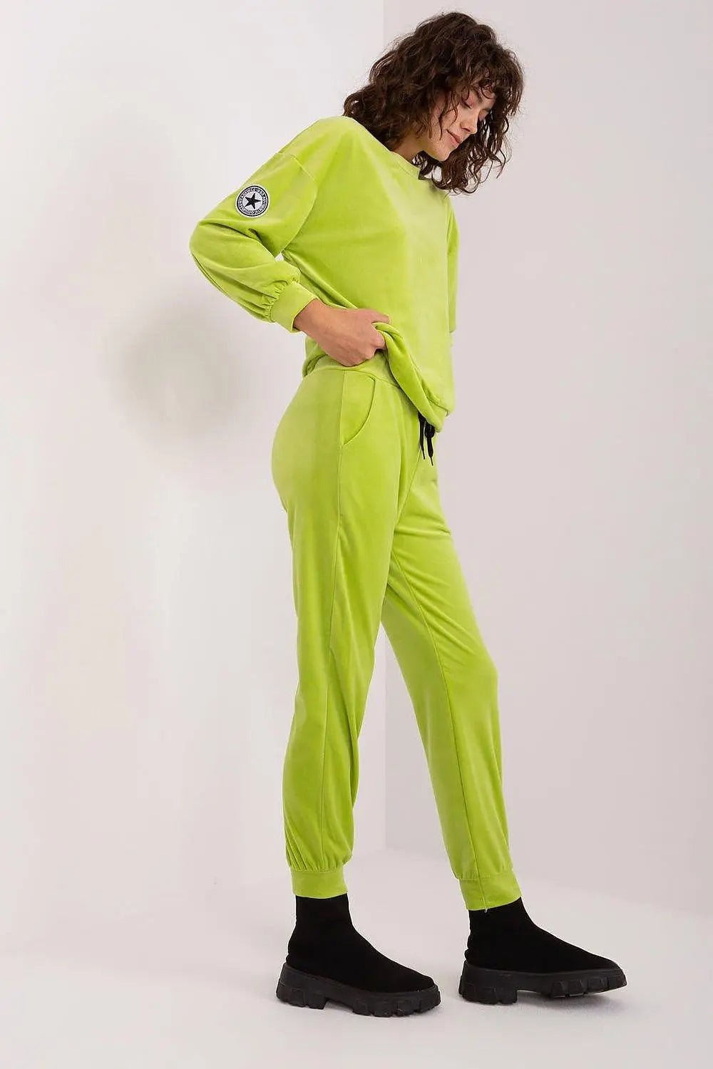 Italy Moda velour knit elegant and feminine sweatshirt - Honesty Sales