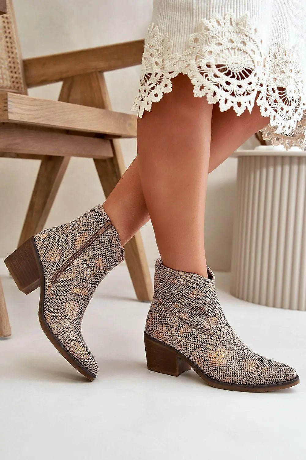 Jezzi Cowboy boots that stands out with high quality craftsmanship - Honesty Sales